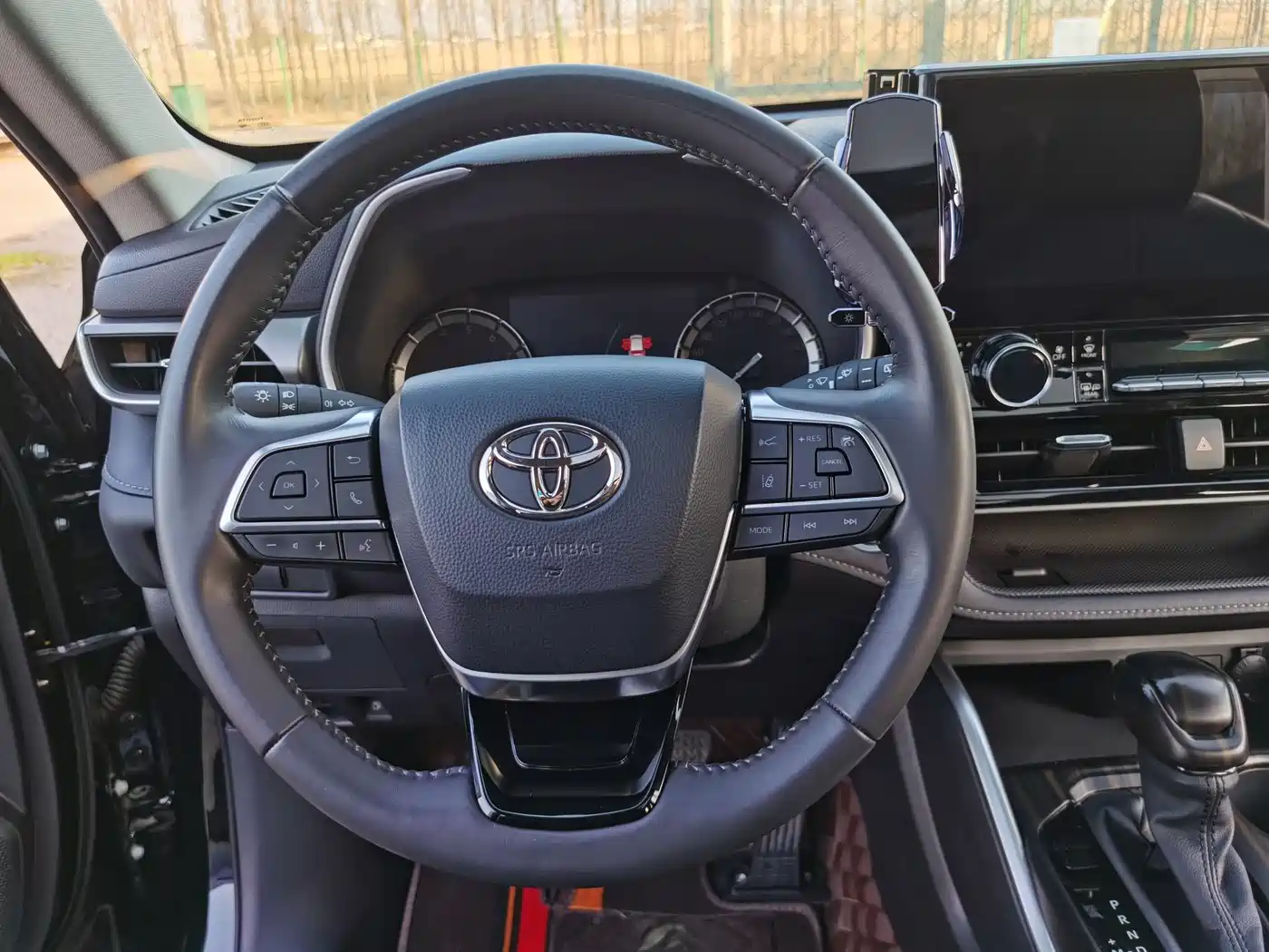 Toyota Highlander 2022 380T 4WD Premium 7-Seater фото 8