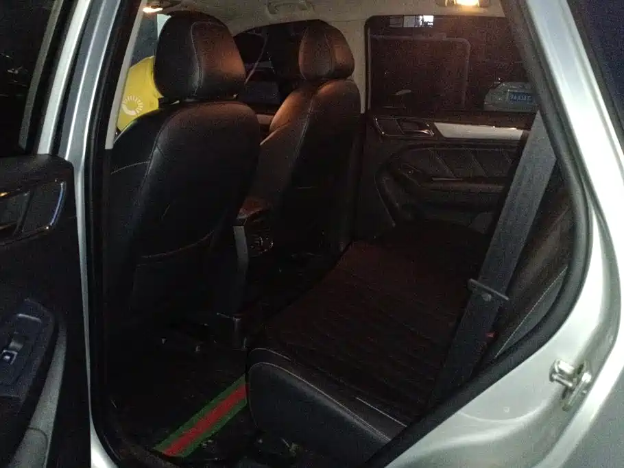 Photo 11 - Roewe RX5