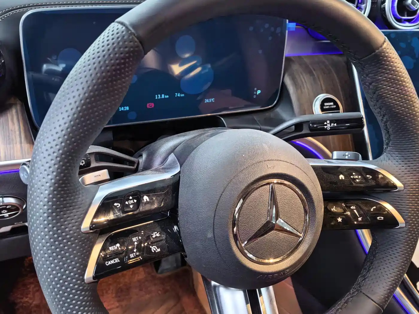 Mercedes-Benz GLC 2025 GLC 300 L 4MATIC Dynamic 5-seater фото 11
