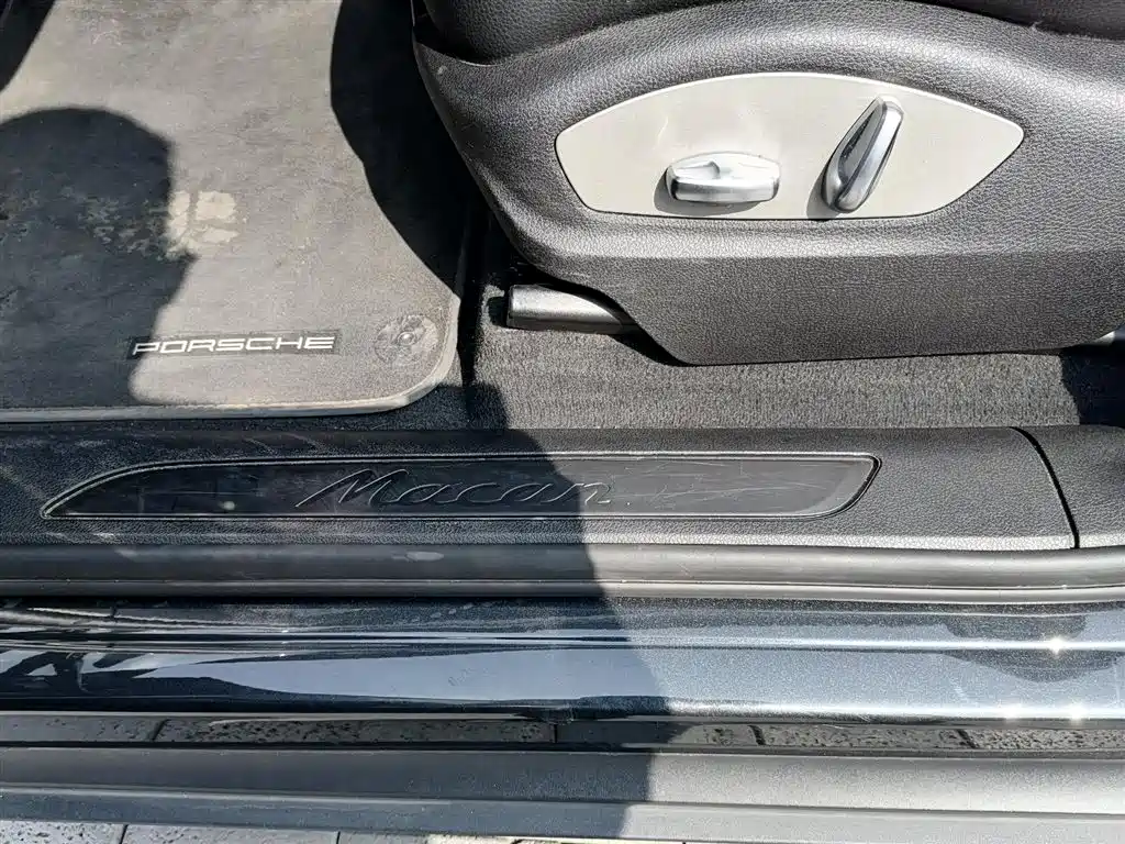Porsche Macan 2018 Macan 2.0T фото 19