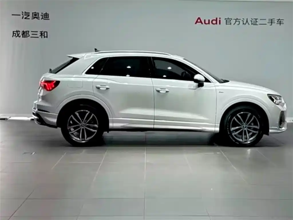 Фото 3 - Audi Q3