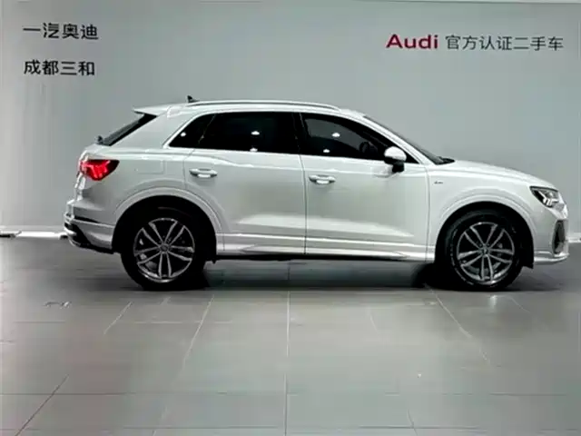 Audi Q3 2021 35 TFSI Progressive Sport — фото 3