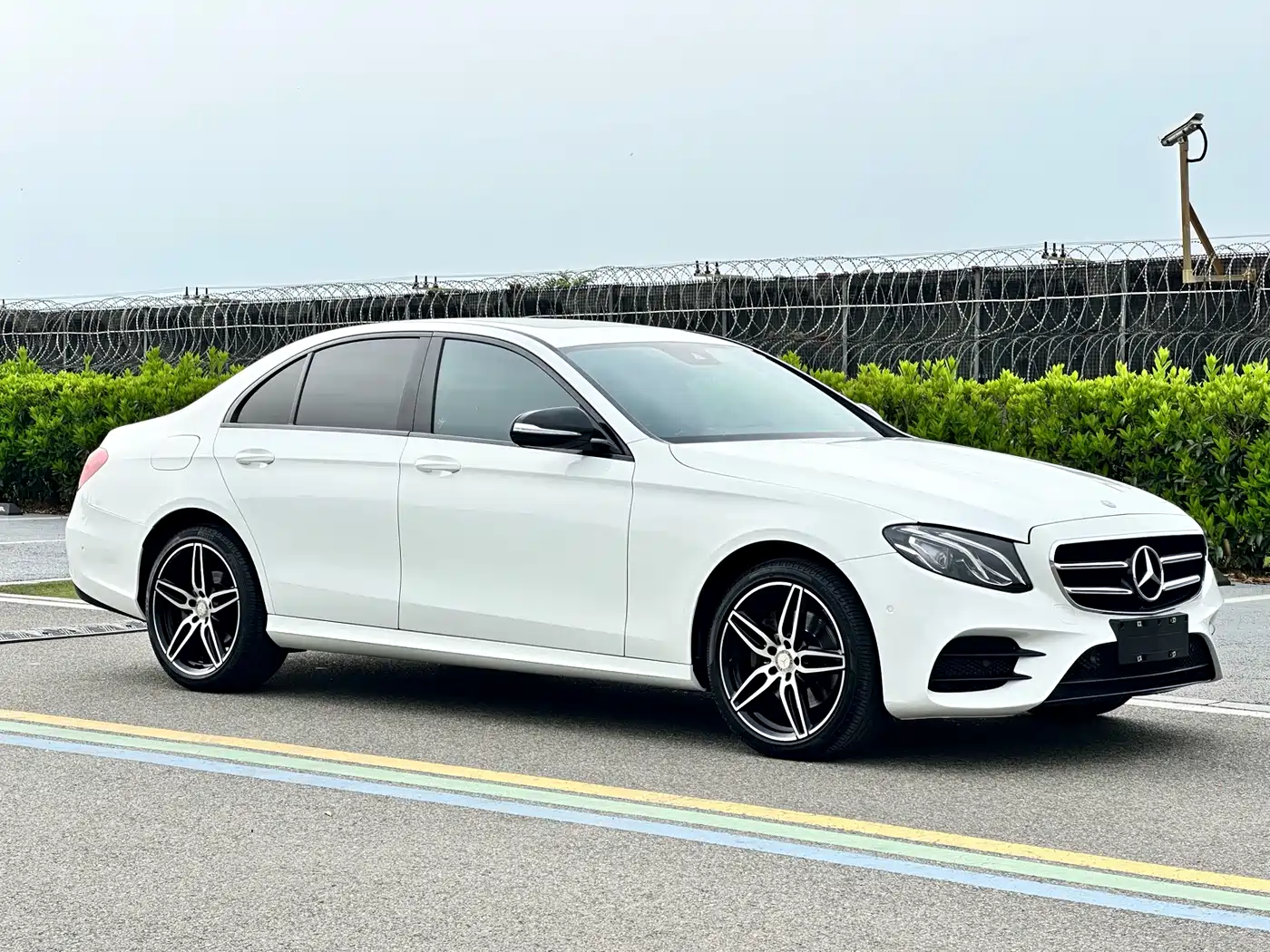 Mercedes-Benz E-Class 2018 E 200 Sport 4MATIC фото 3