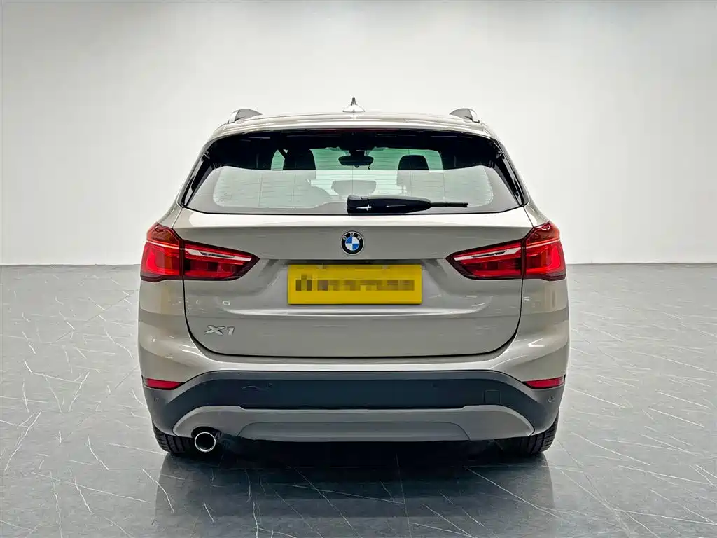 BMW X1 2019 sDrive18Li Fashion Model фото 5
