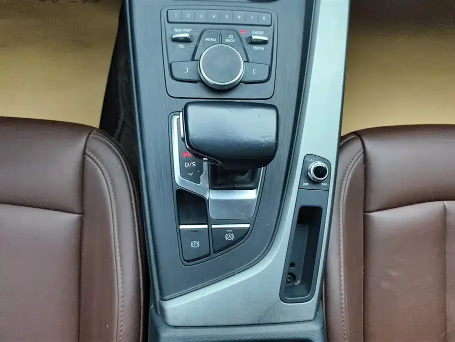Audi A4L 2019 40 TFSI Progressive (China V) фото 16