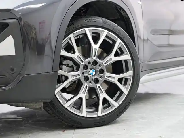 BMW X1 2022 Facelift xDrive25Li Premium Edition — фото 3