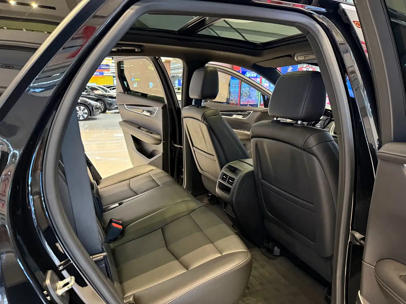 CADILLAC XT5