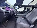 Фото 8 - Cadillac XT5