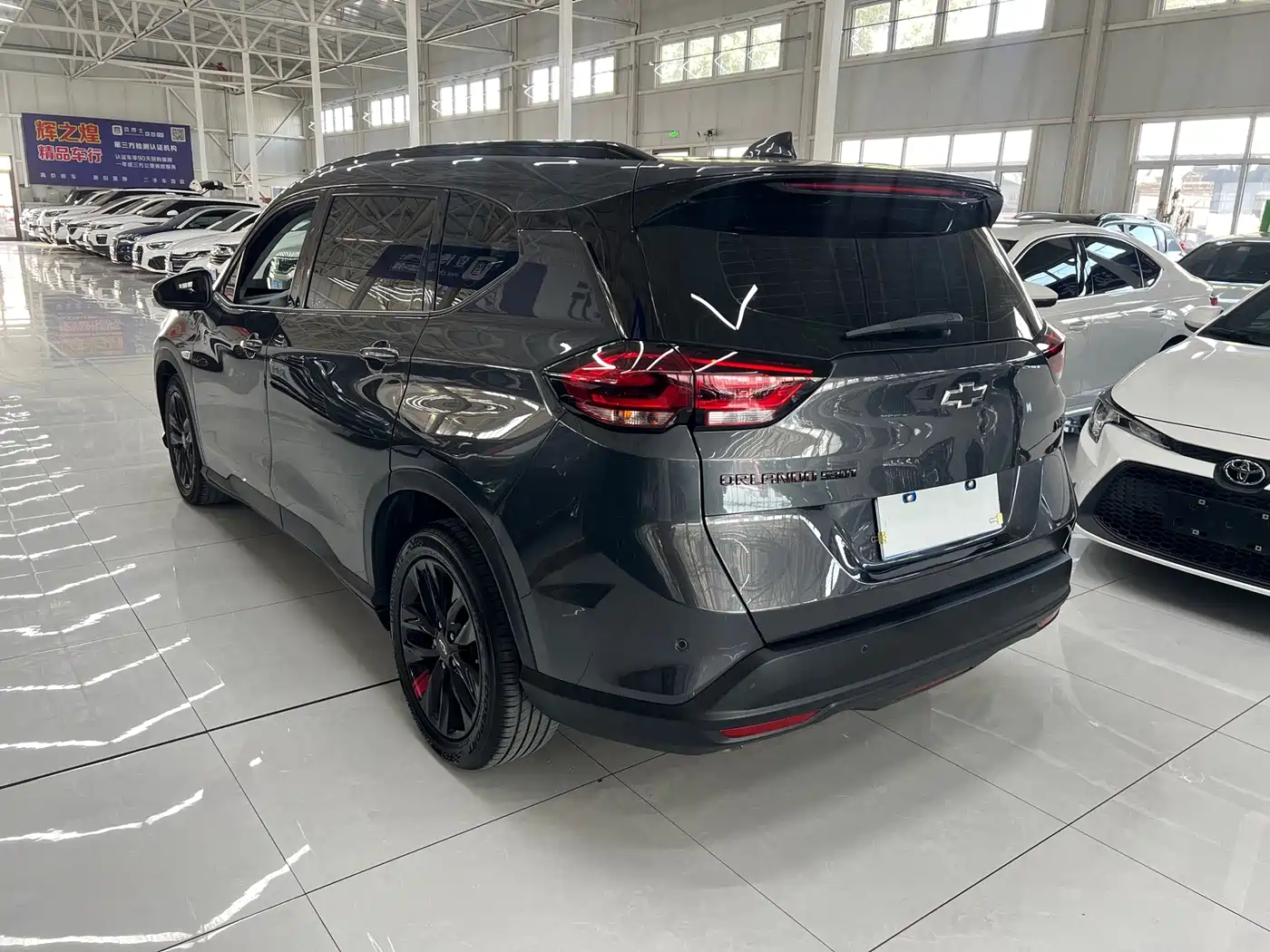 Chevrolet Orlando 2023 2020 Mild Hybrid Redline 530T Automatic Premium Edition (5+2 seater)