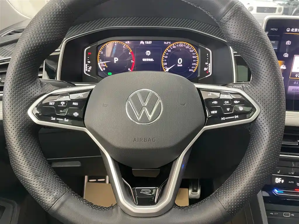 Volkswagen Tiguan L 2022 330TSI Auto 2WD R-Line Premium Edition фото 15