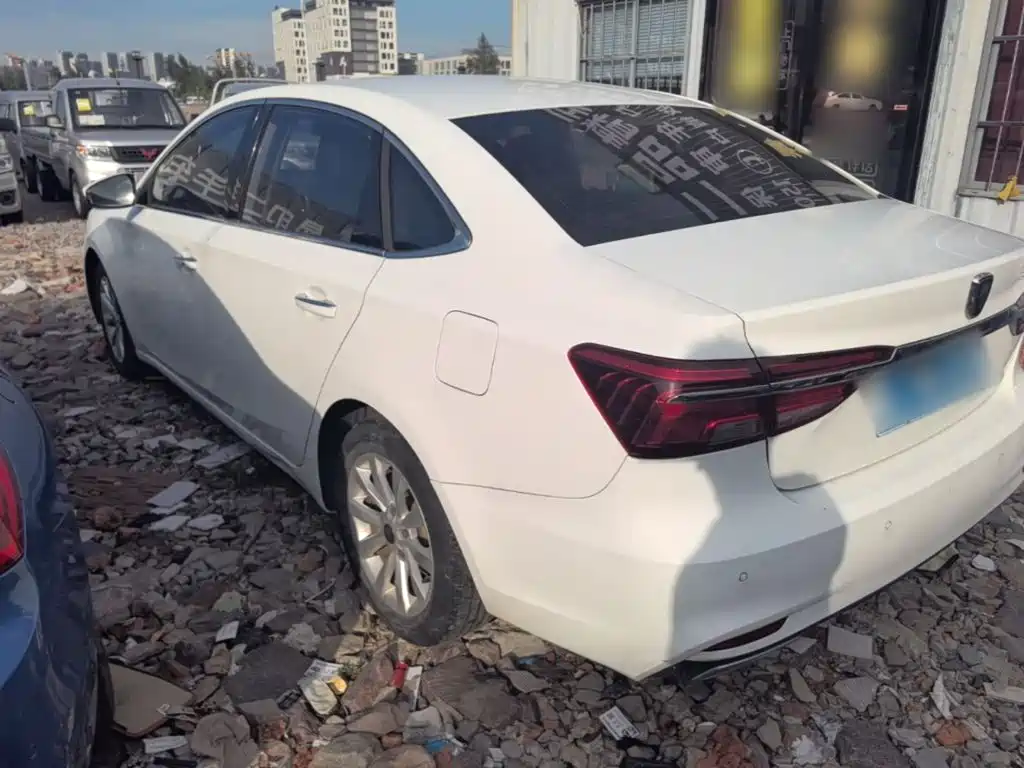 Roewe i6 2017 2017 20T Auto Flagship Edition