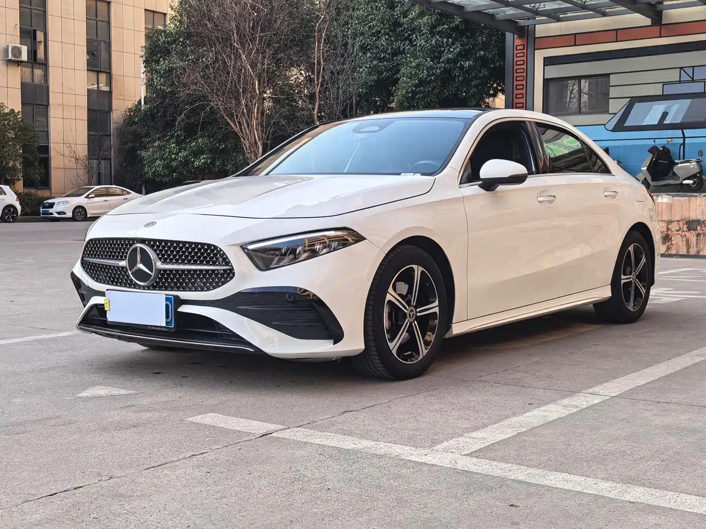 Mercedes-Benz A-Class 2024 A 200 L Fashion Edition