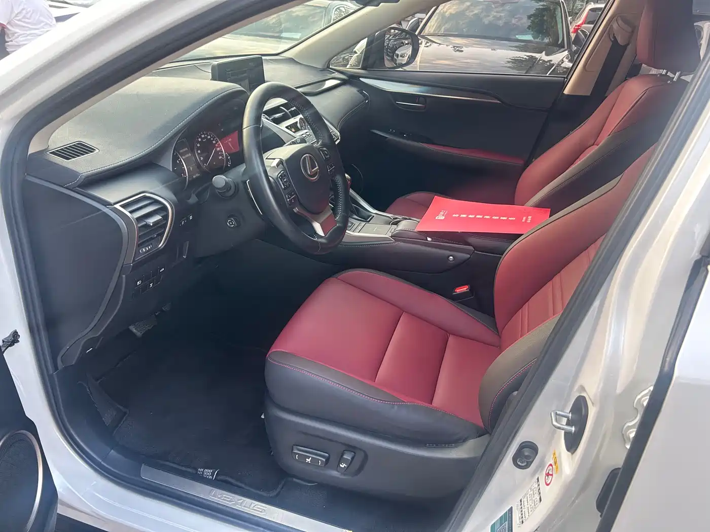Фото 8 - Lexus NX