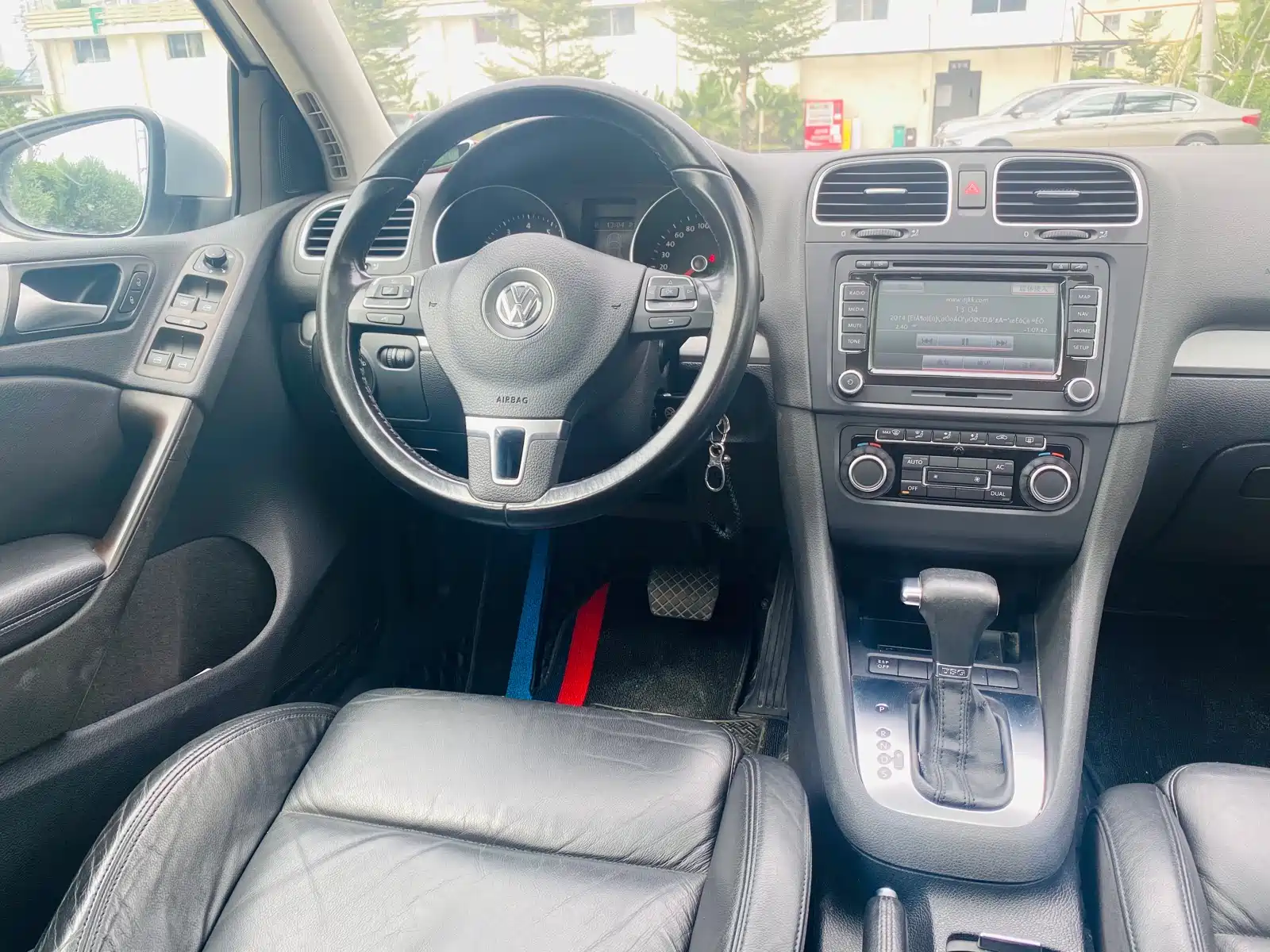 Фото 11 - Volkswagen Golf