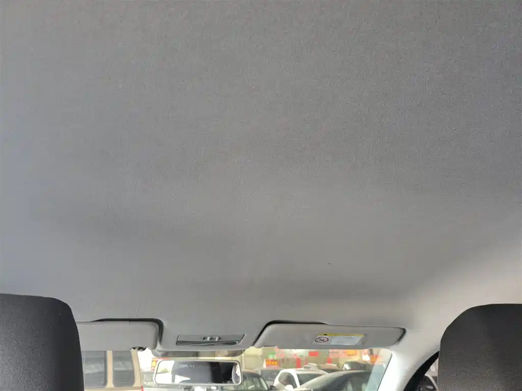 Volkswagen Santana 2015 1.6L Automatic Trend Edition фото 18
