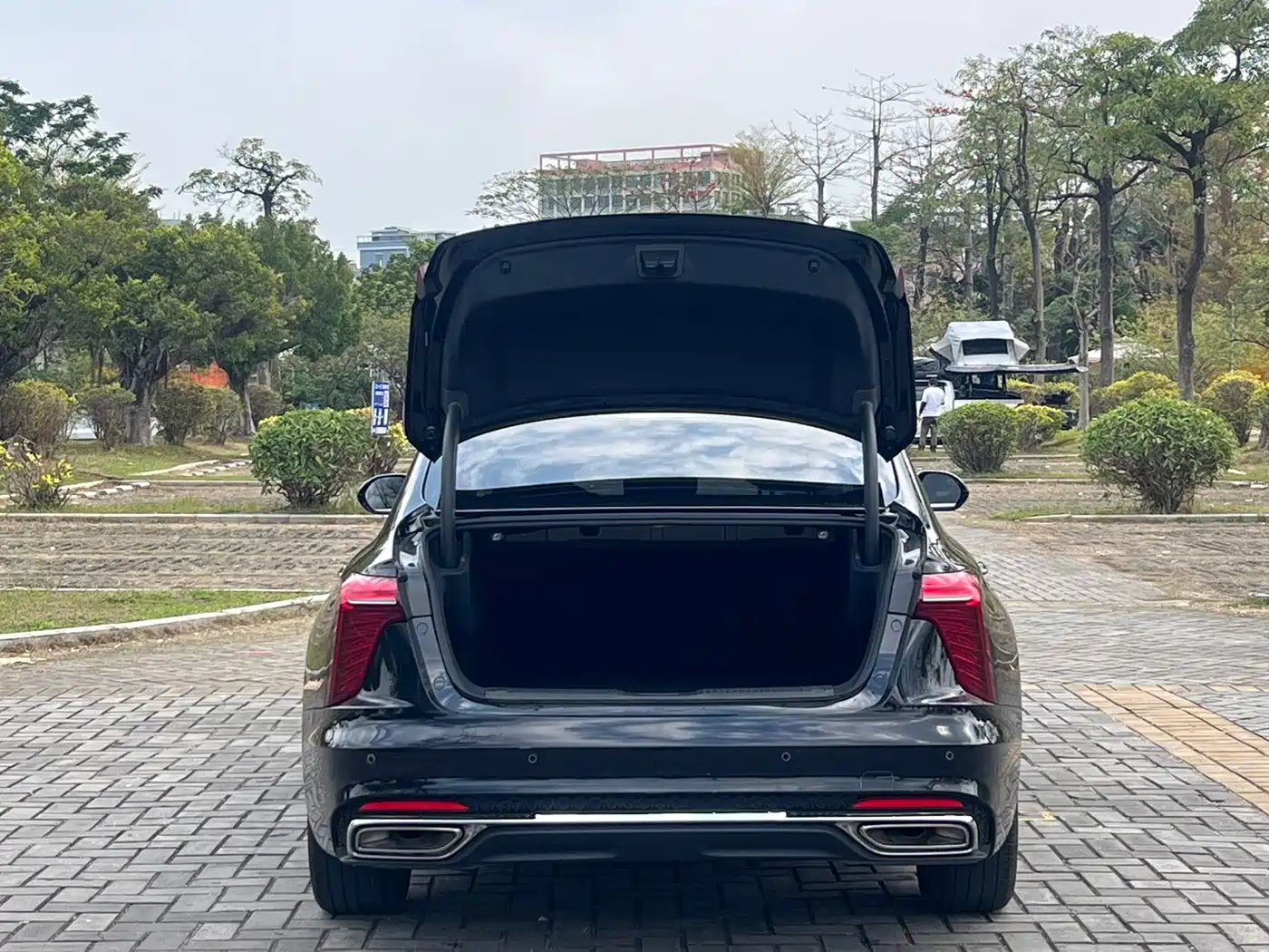 Hongqi H5 2023 2.0T Auto Smart Connect Flag Comfort фото 21