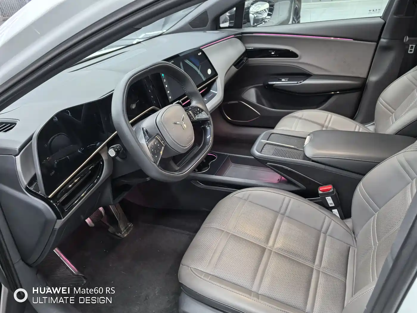 Hongqi EH7 2024 690 Pro фото 3