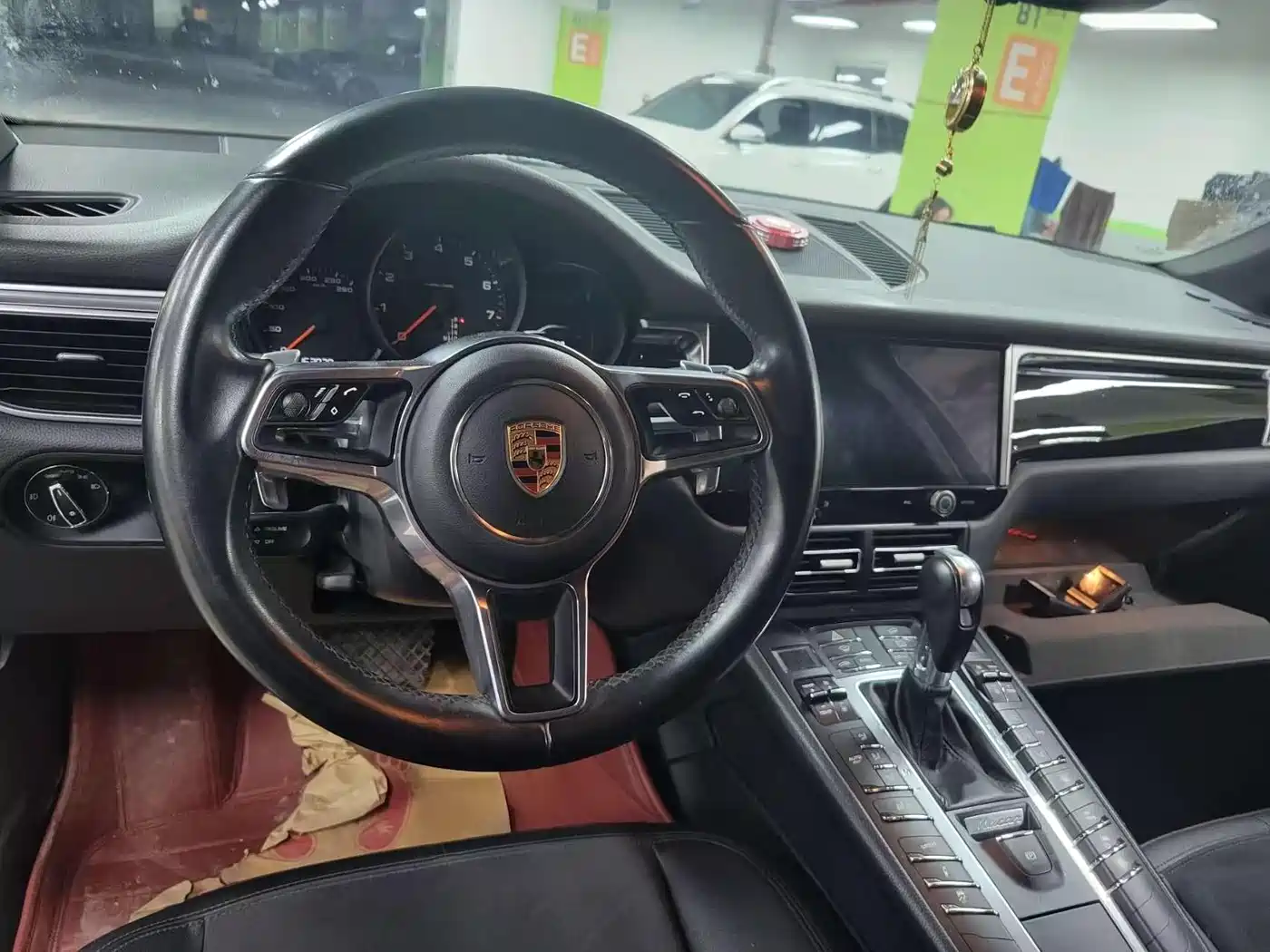 Porsche Macan 2017 Macan 2.0T фото 4