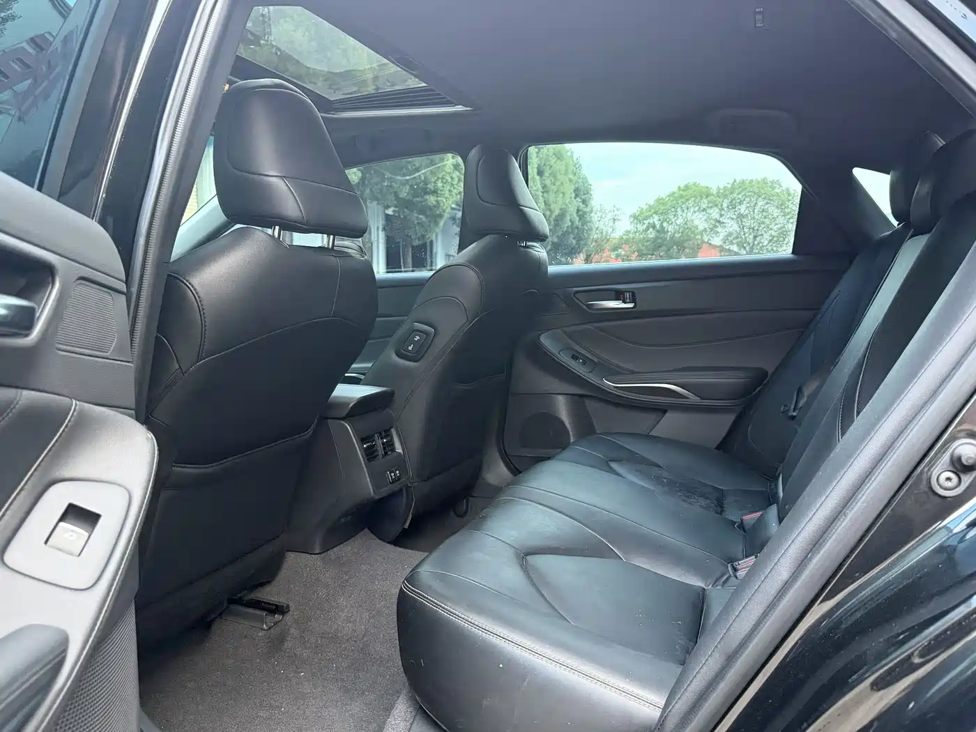 Toyota Avalon 2019 2.0L Luxury Edition (China VI) фото 16