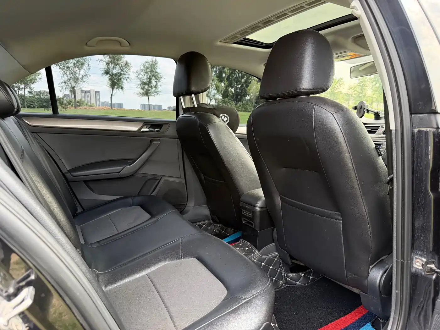 Volkswagen Santana 2016 1.6L Automatic Comfort Edition фото 24