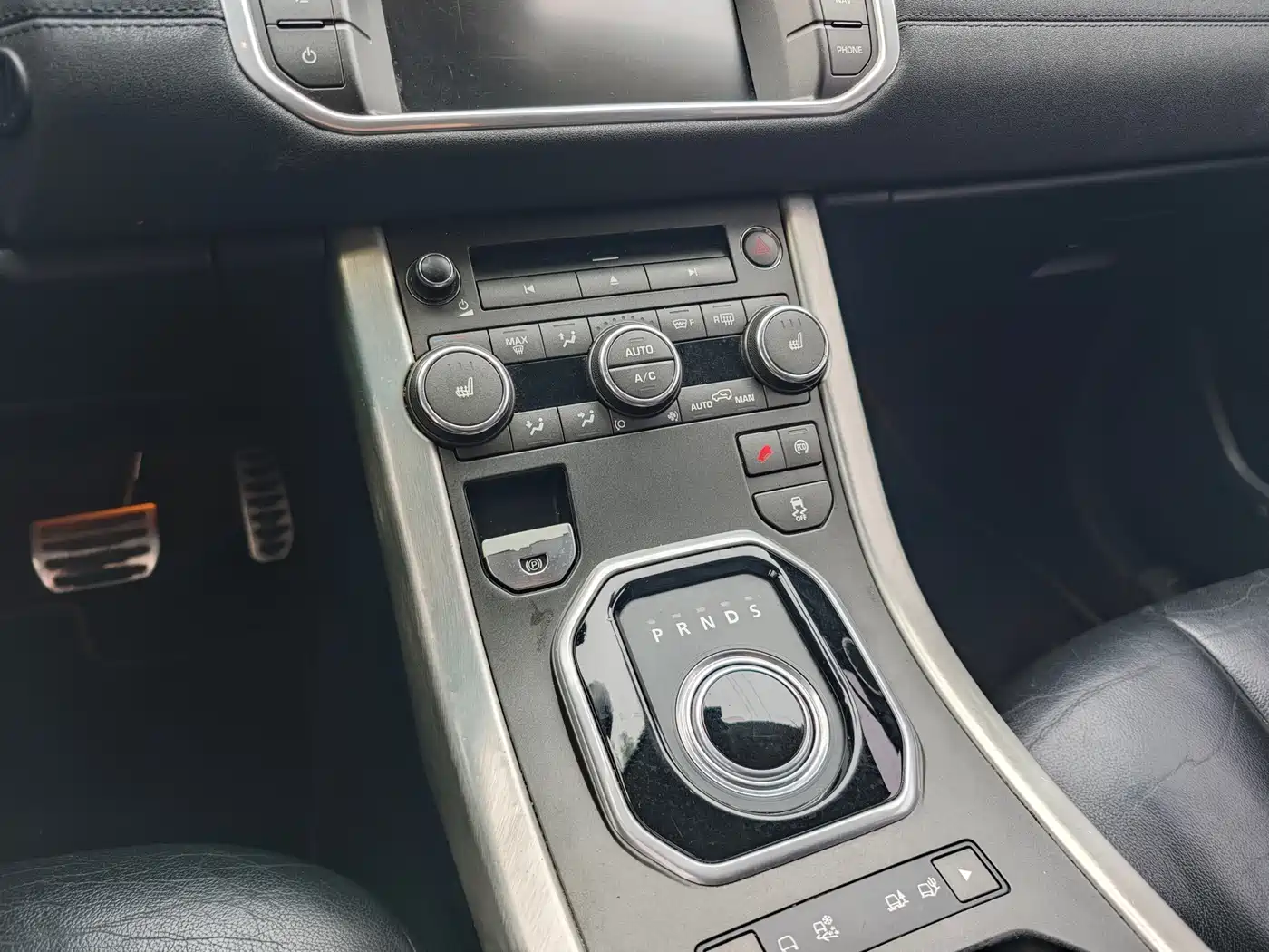 Land Rover Range Rover Evoque (Import) 2014 2.0T 5-door Brilliance Premium фото 14