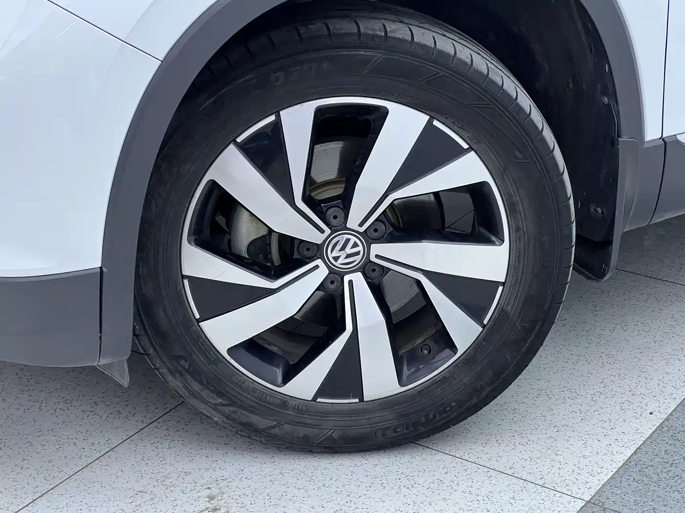 Volkswagen Tayron 2021 280TSI 2WD Luxury Smart Connect фото 9