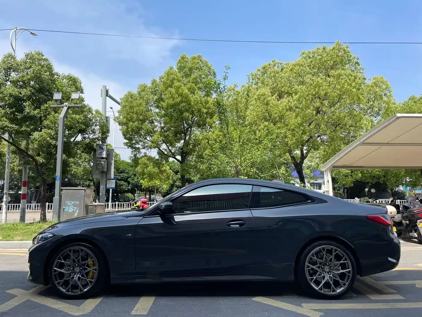 BMW 4 Series 2023 430i M Sport Shadowline Package фото 4