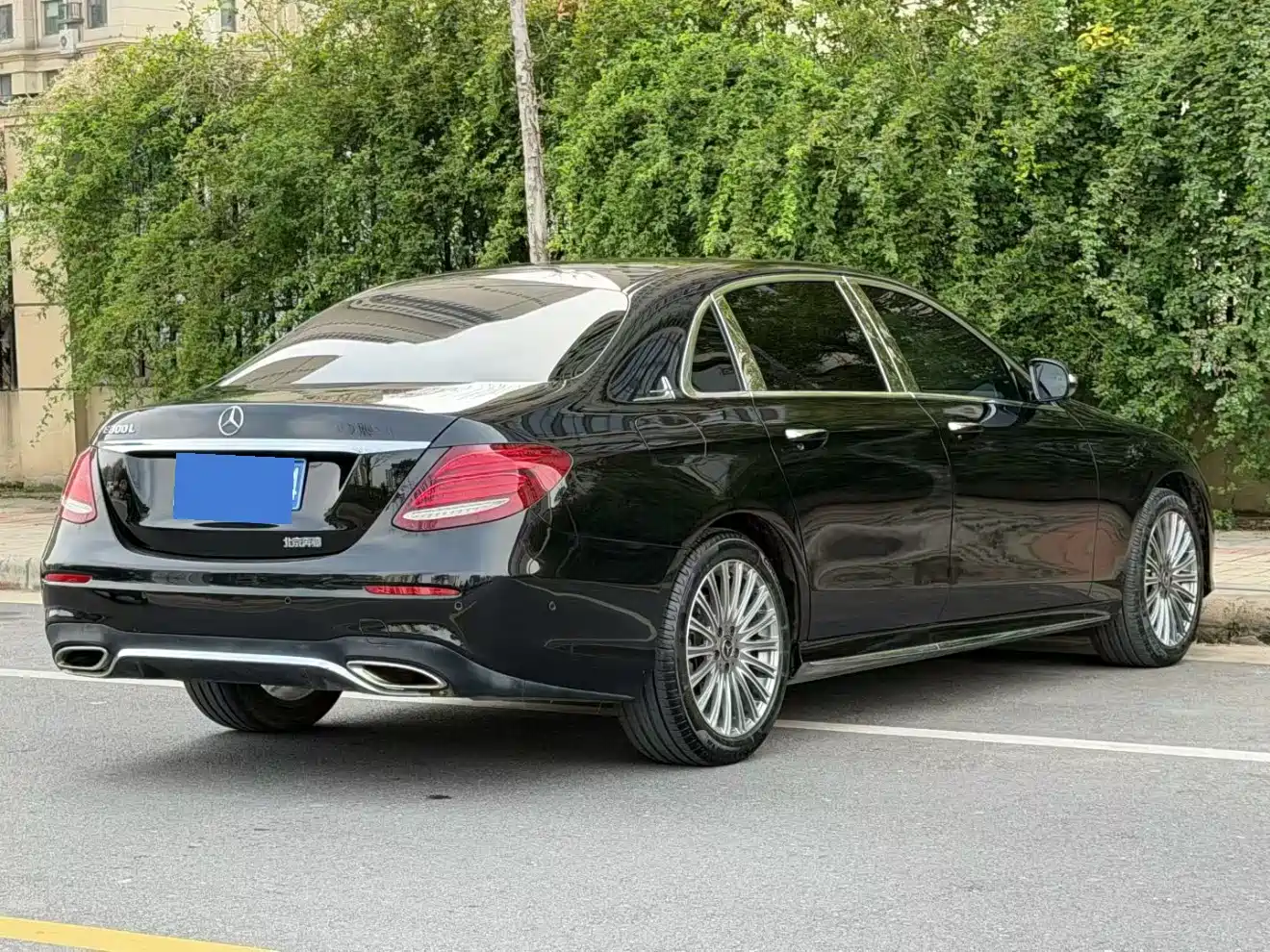 Mercedes-Benz E-Class 2020 E 300 L Luxury Model фото 7