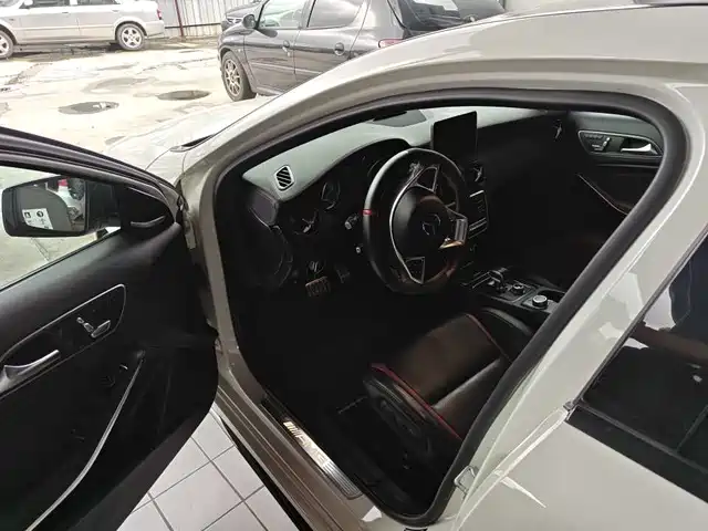 Mercedes-Benz A-Class AMG (Import) 2016 AMG A 45 4MATIC — фото 3