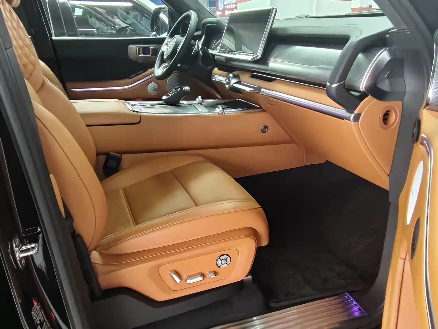 TANK TANK 700 NEW ENERGY