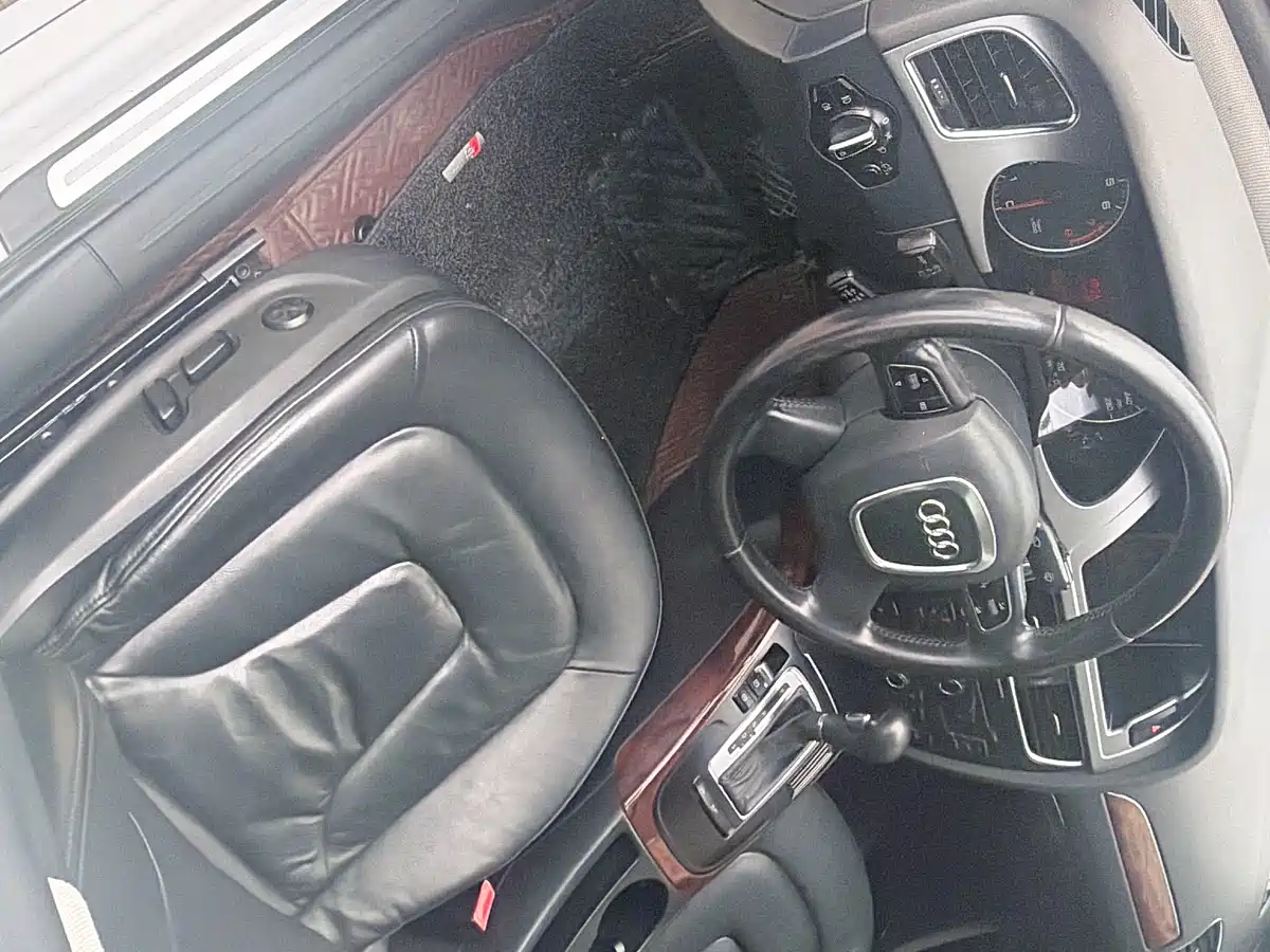 Audi A4L 2012 2.0 TFSI Automatic Luxury фото 9