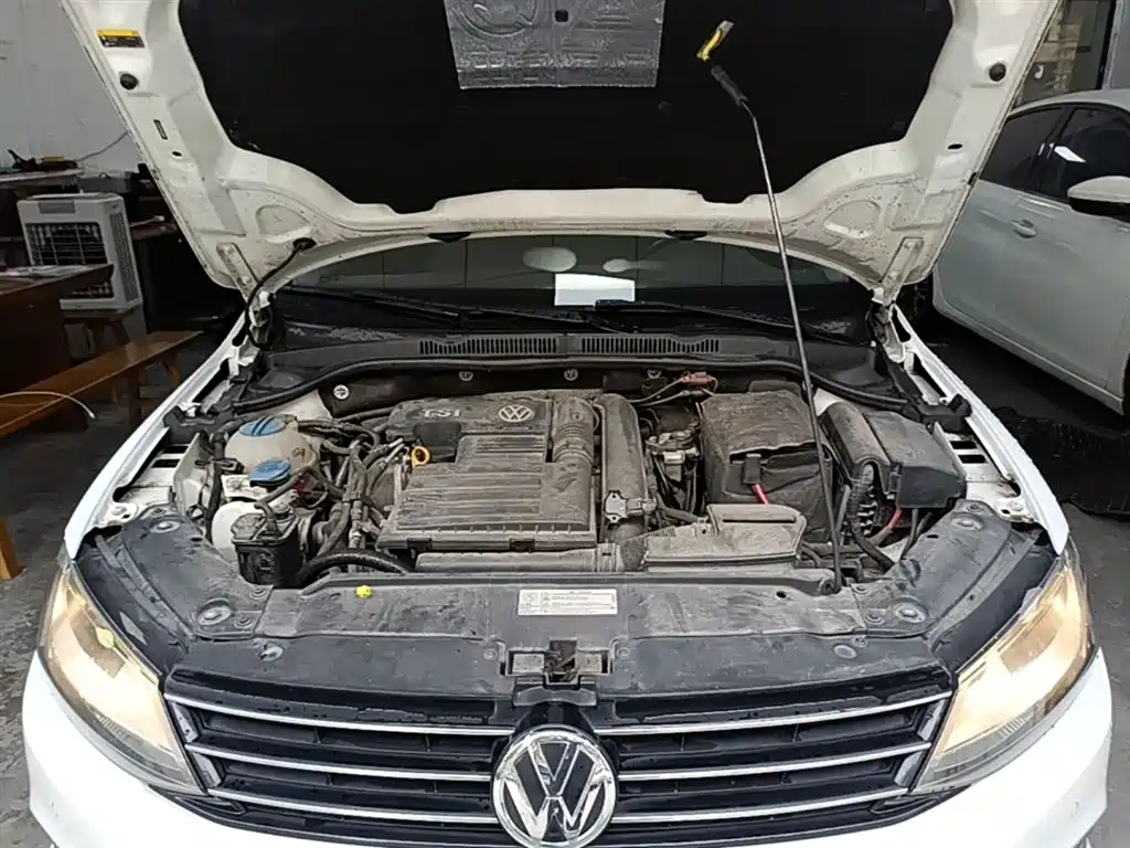 Volkswagen Sagitar 2017 180TSI Auto Exclusive Edition фото 20