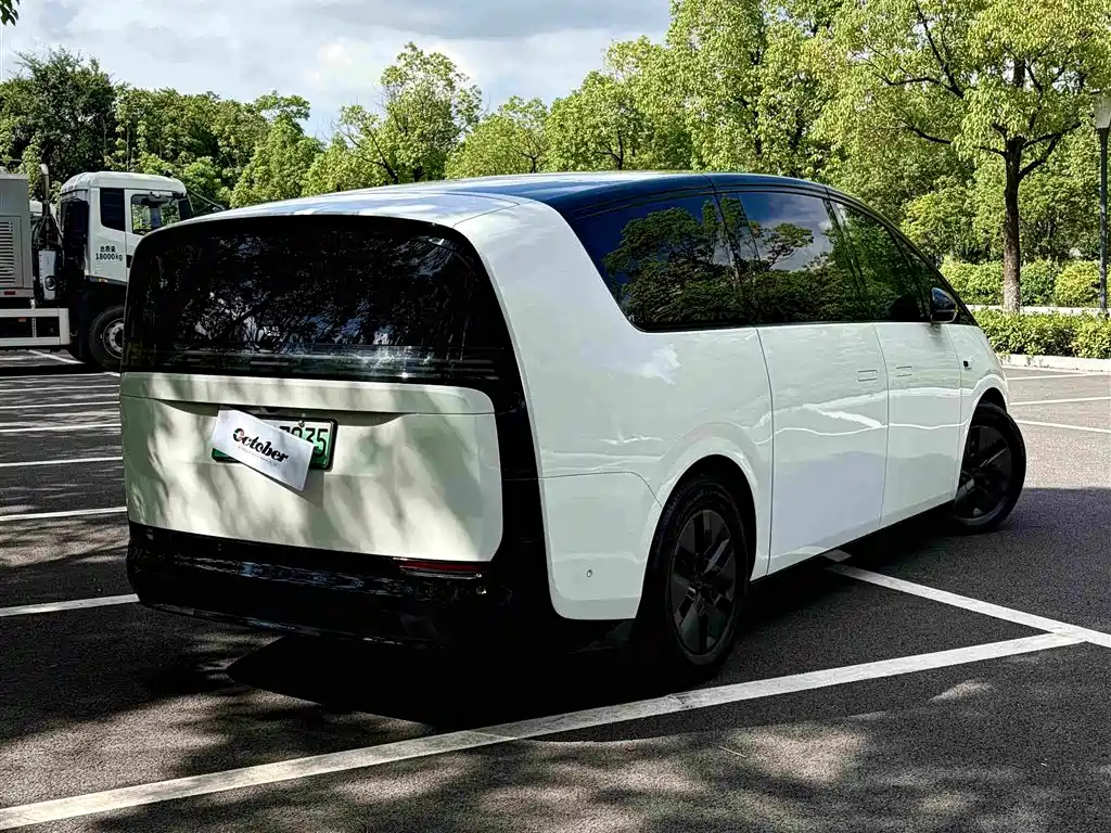 Li Auto MEGA 2024 2024 Ultra