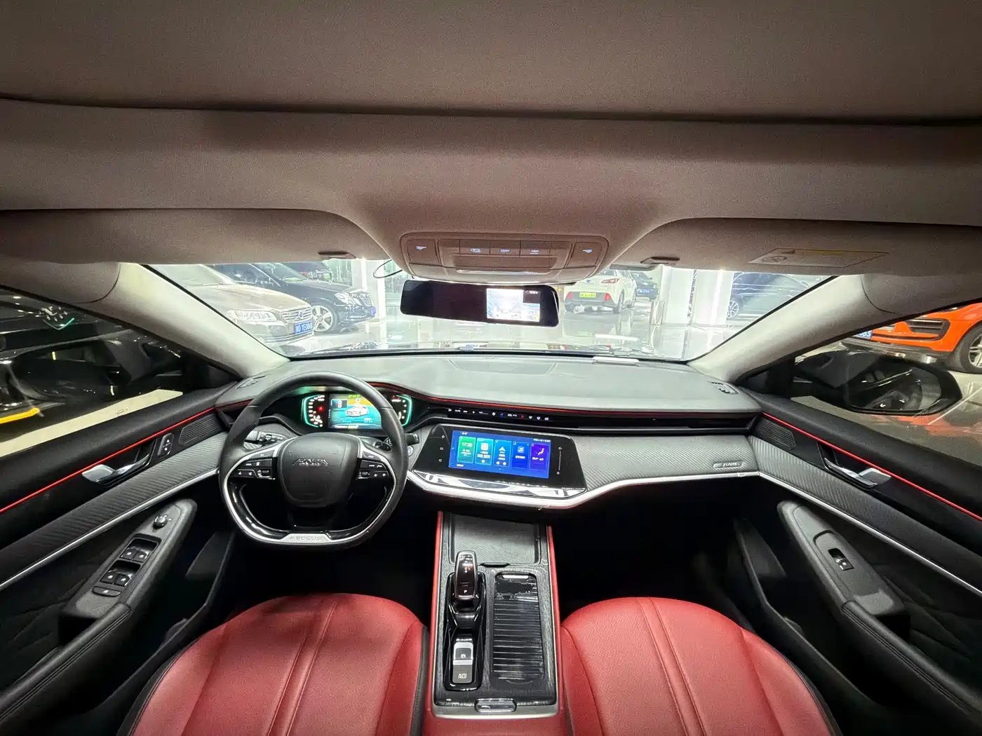 DONGFENG YI HYUN MAX