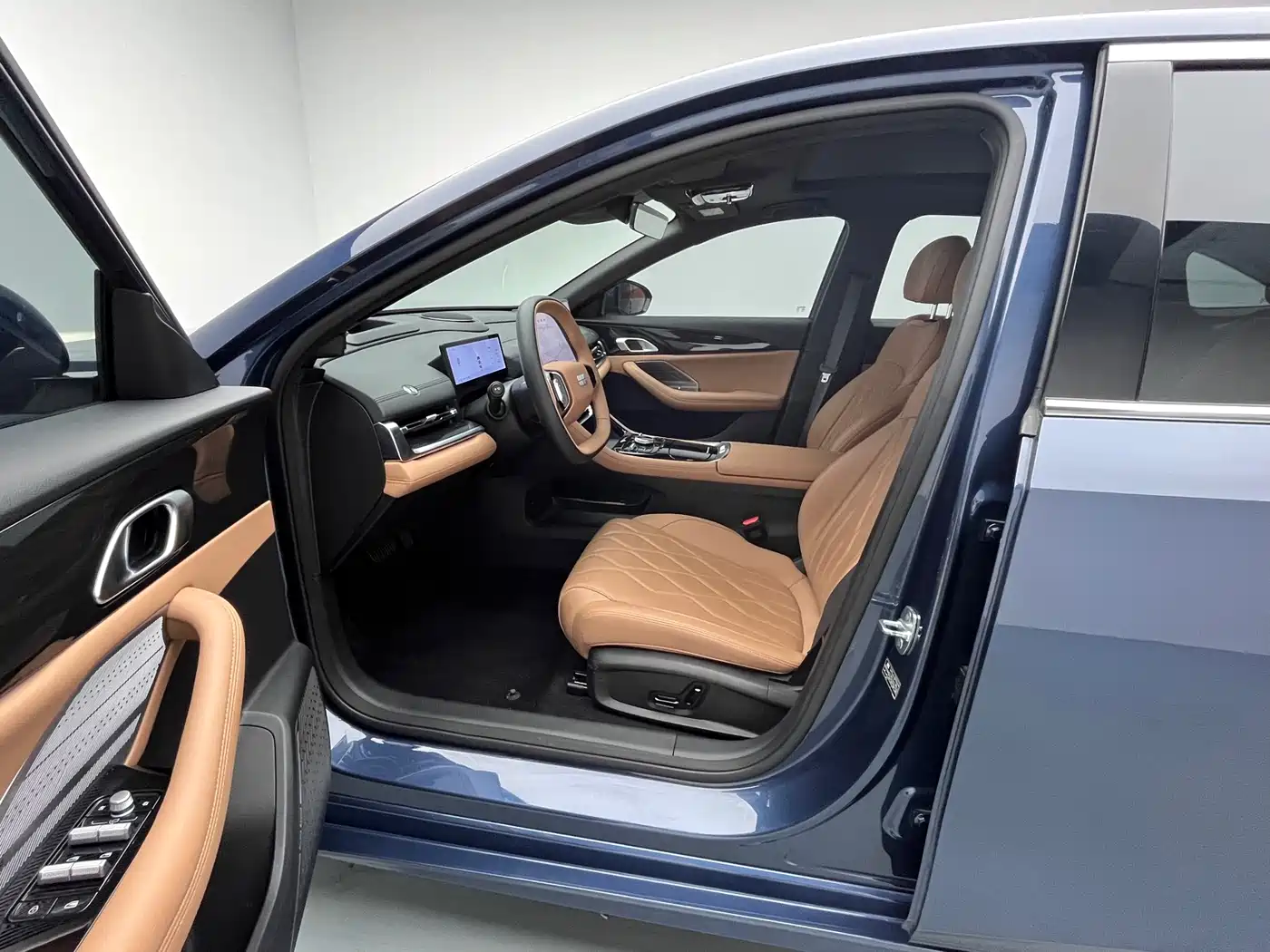 Geely Galaxy Galaxy A7 2025 EM-i фото 15