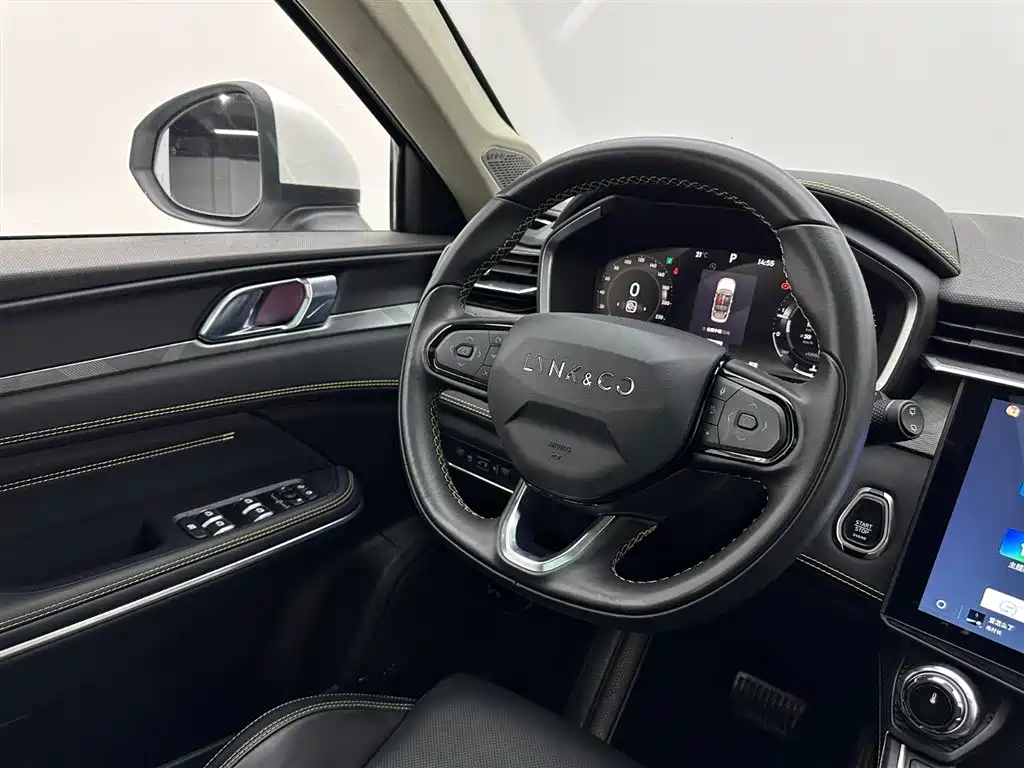 LYNK 01