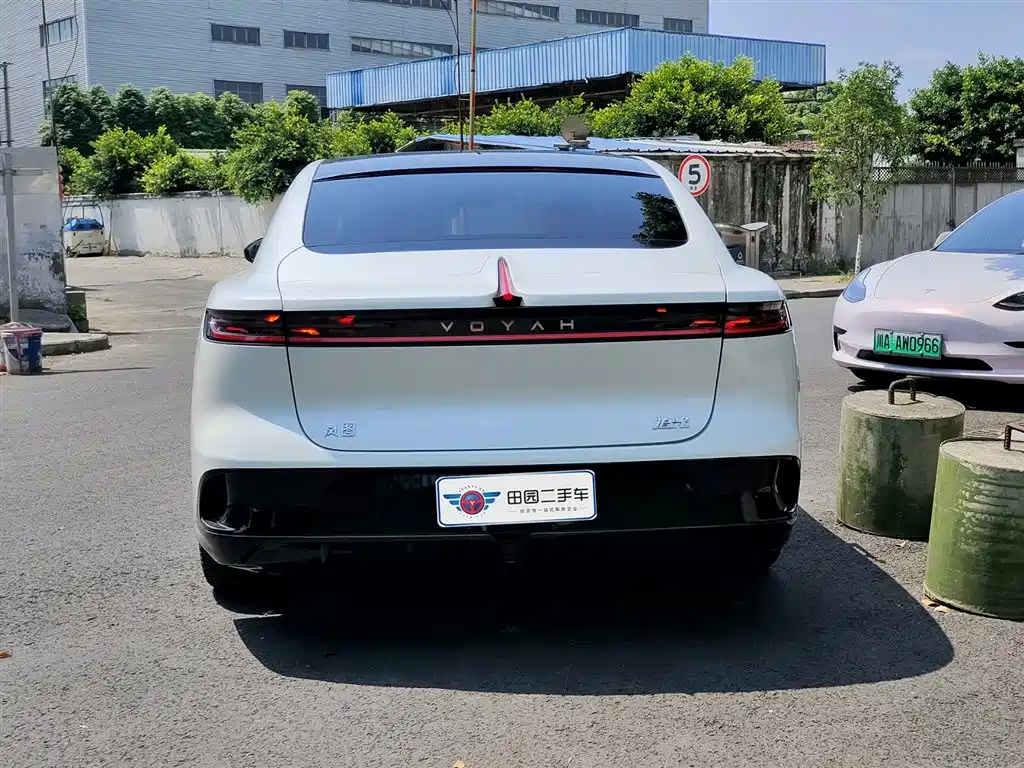 Voyah Auto VOYAH Zhuiguang 2024 PHEV AWD Ultra Long Range Flagship фото 5