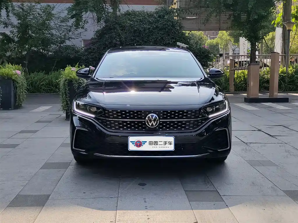 Volkswagen Passat 2025 Outstanding 380TSI Starlight Dragon Soaring Edition фото 2
