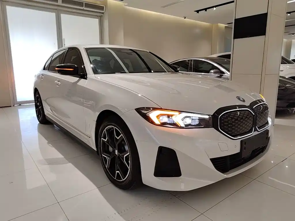 BMW i3 2025 2025 eDrive 40 L Shadow Night Package