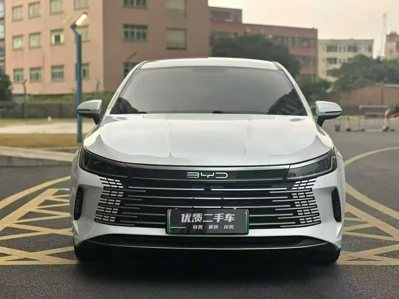 BYD Destroyer 05 2024 Glory Edition DM-i 55KM Luxury фото 2