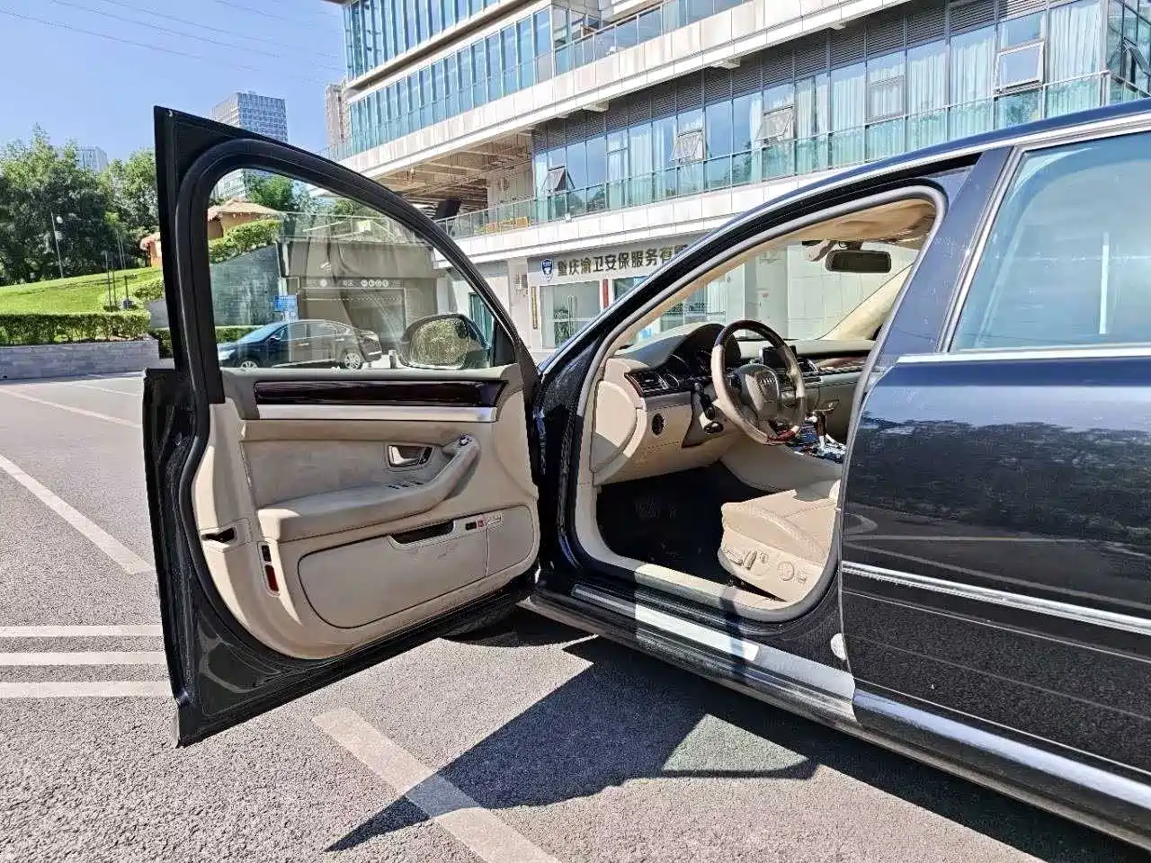 Audi A8 2008 A8L 4.2 FSI Prestige фото 12
