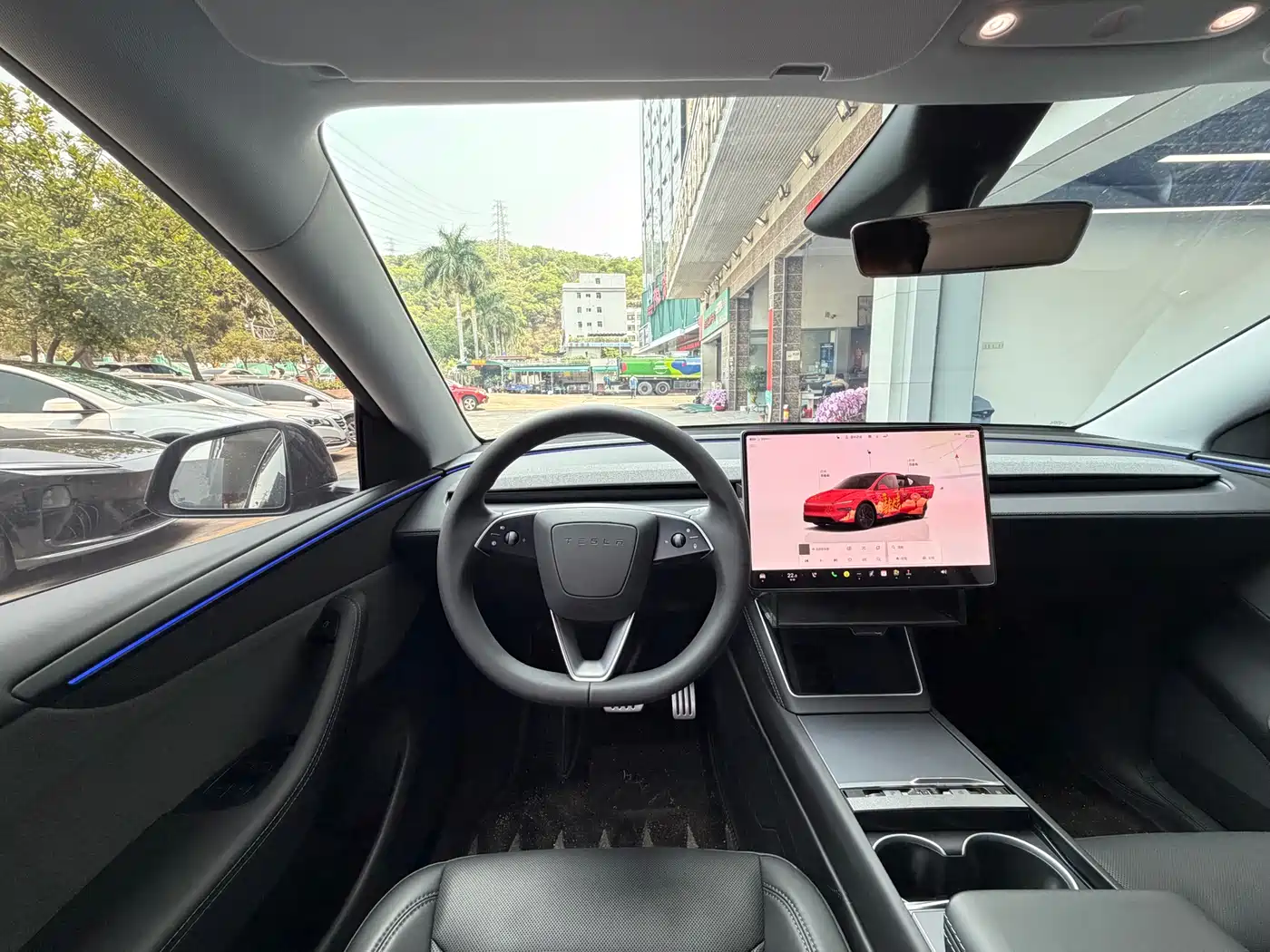 TESLA MODEL Y