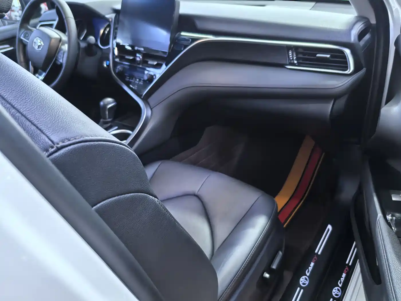 Toyota Camry 2023 2.0G Luxury Edition фото 10