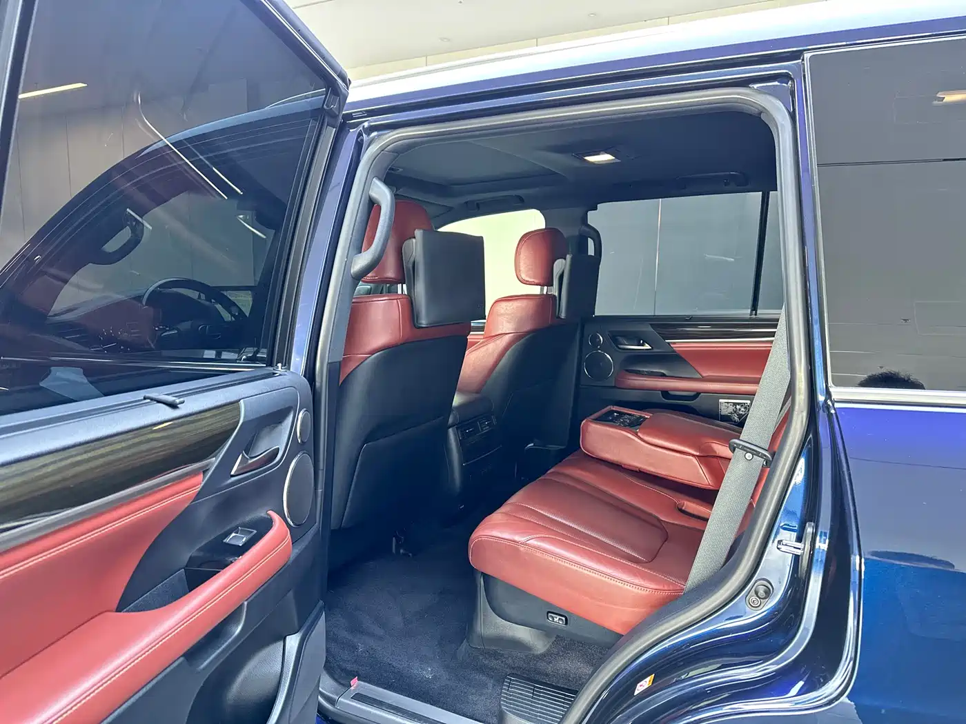Lexus LX 2017 570 Dynamic Luxury фото 24