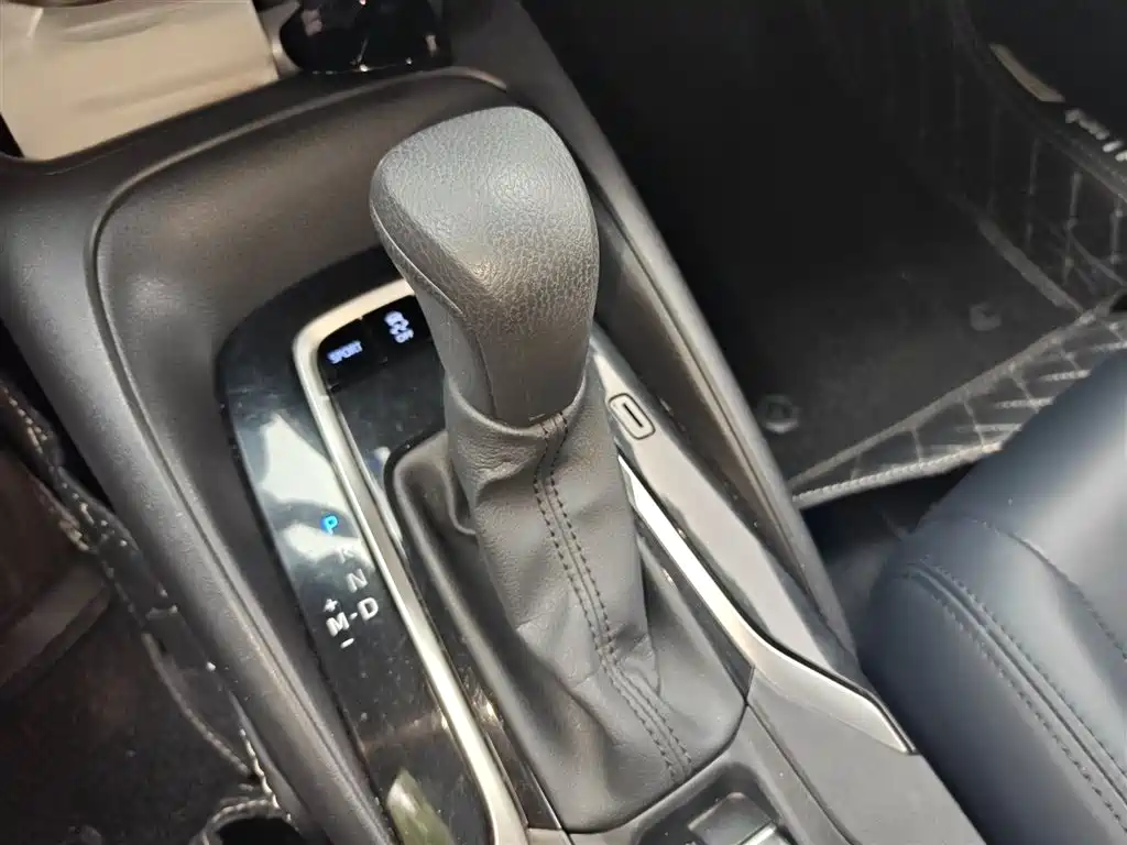 Toyota Levin 2019 185T CVT Luxury Edition China VI фото 7