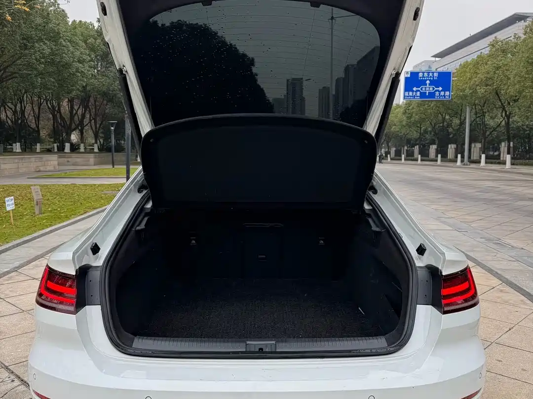 Volkswagen FAW-Volkswagen CC 2021 380TSI Eye-catching Edition фото 13