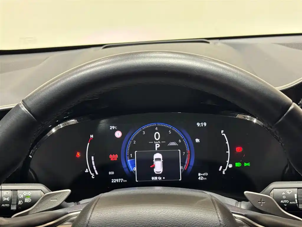 Фото 9 - Lexus NX