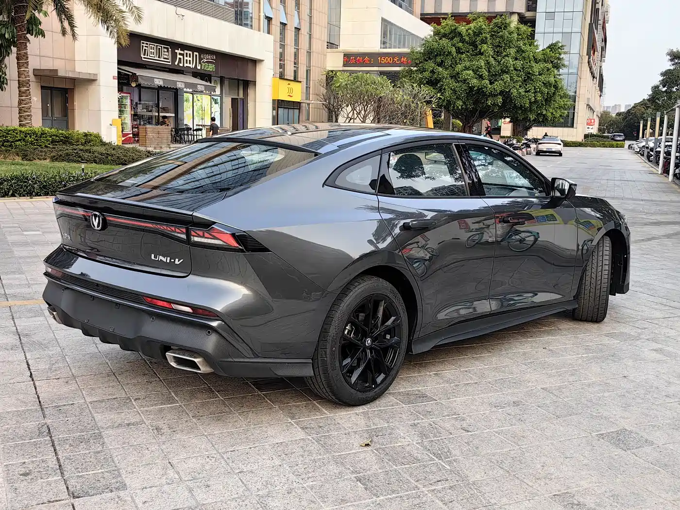 CHANGAN UNI-V