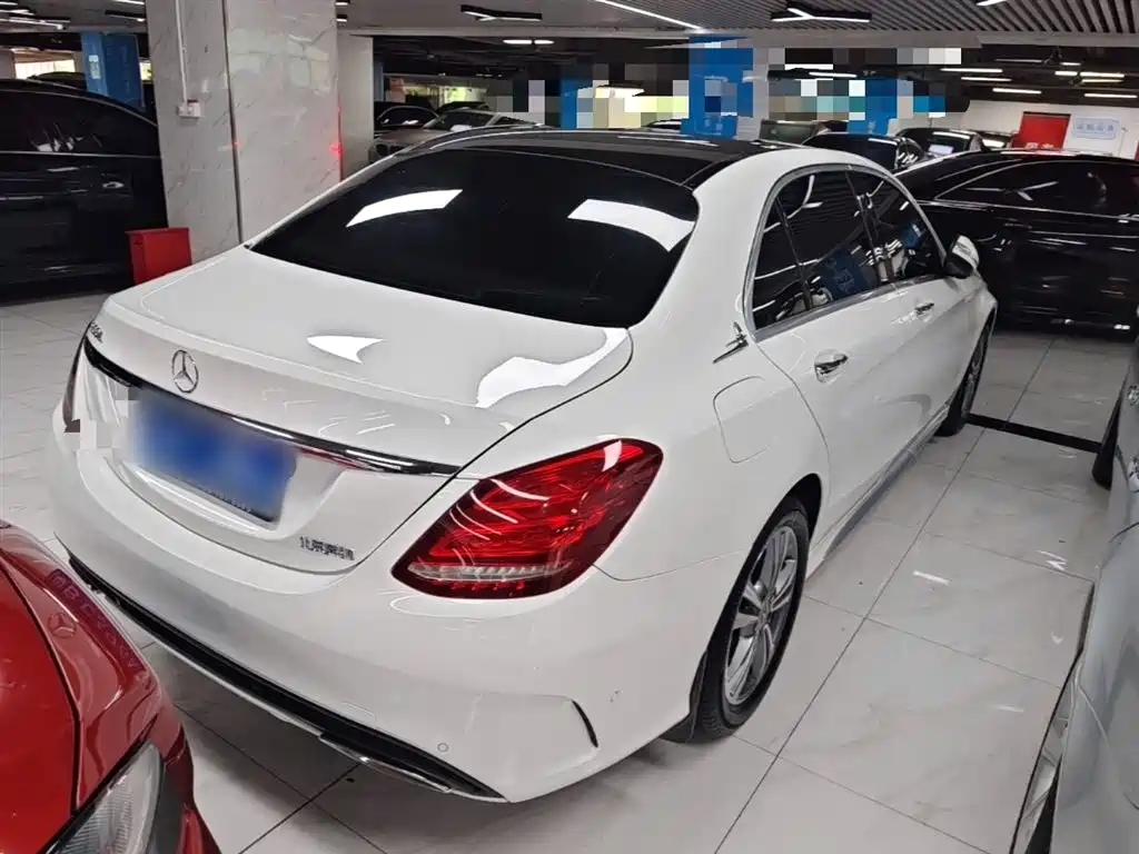 Mercedes-Benz C-Class 2017 Facelift C 200 L Sport Edition фото 7