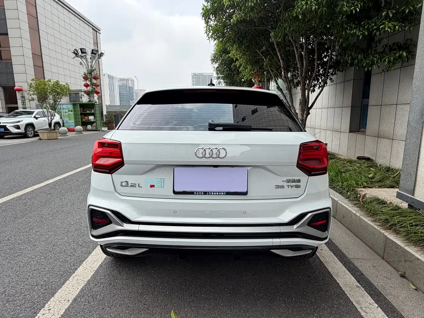 AUDI Q2L